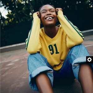 Daydreamer 91 Yellow V-Neck Sweatshirt with Green Stripes